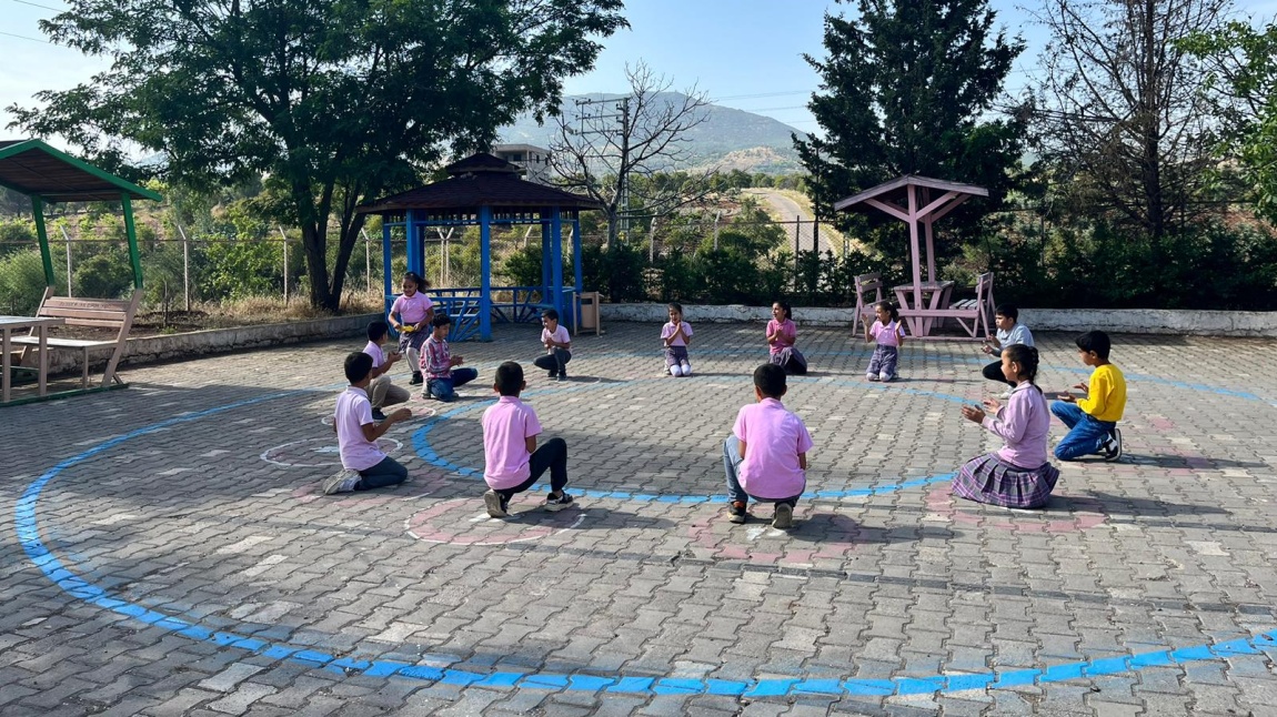 Geleneksel Çocuk Oyunları Okulumuzda!